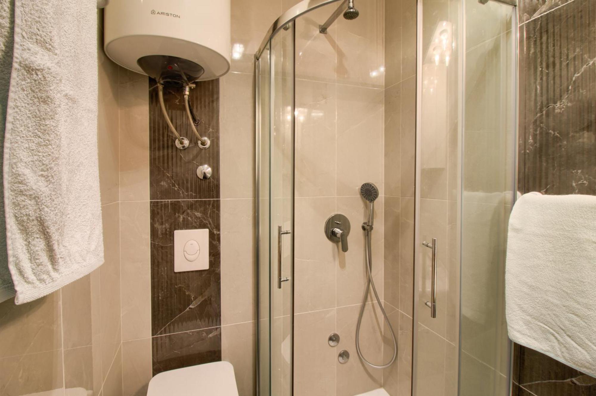 Apartments Sosic II Ровин Екстериор снимка
